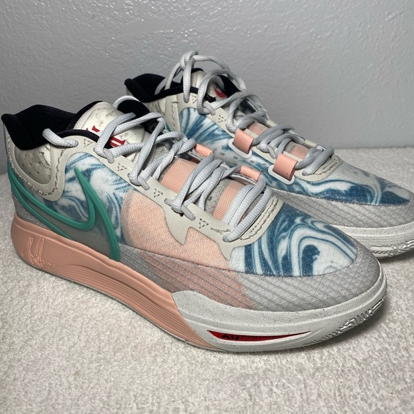 Rare Kyrie 8 Chinese New Year Photon Dust Size 10.5 - Picture 3 of 9